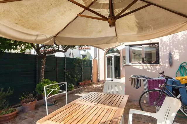 Apartment Casa Fellini Nel Borgo Di San Giuliano